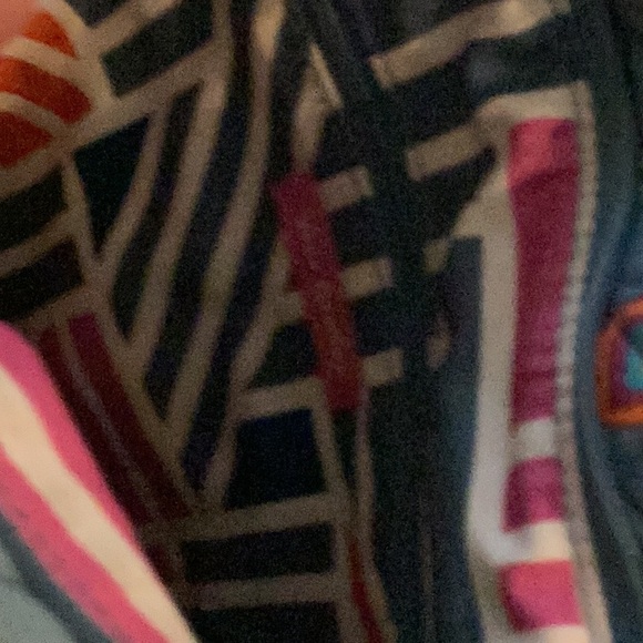 Vintage Vera Bradley triple zip hipster crossbody, painted medallions. Bag only. - Picture 5 of 6